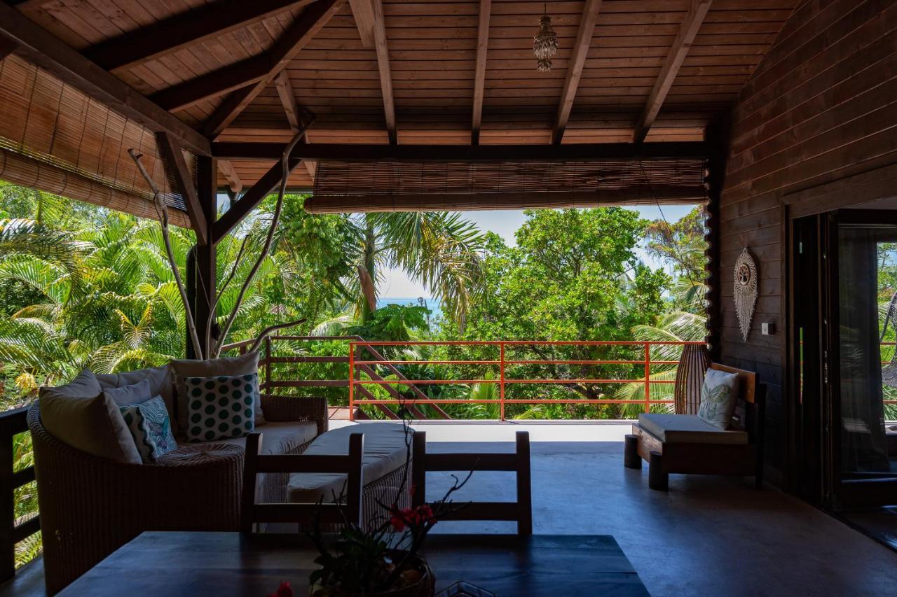 La Pointe Beach Huts Baie Sainte Anne Luaran gambar