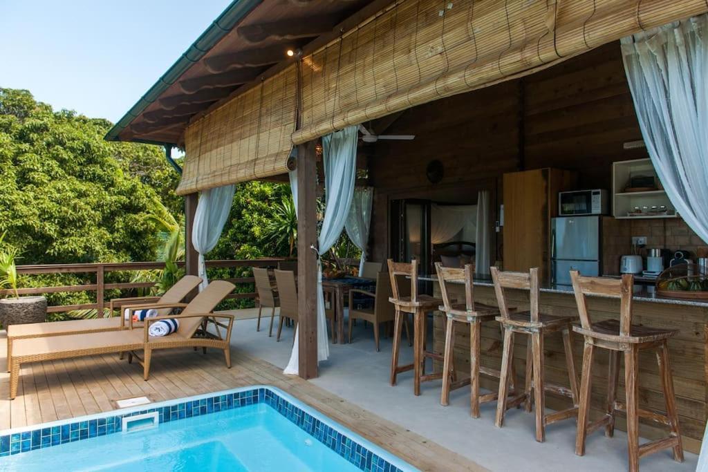 La Pointe Beach Huts Baie Sainte Anne Luaran gambar